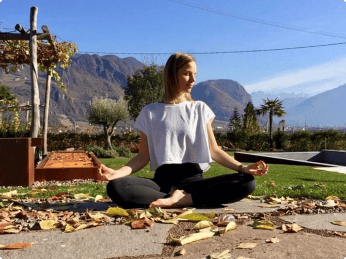 Yoga im Garten